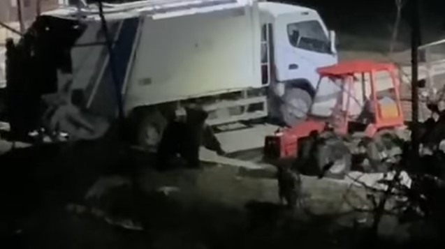 ВИДЕО: Мечка се прошета на паркинг во Ростуше