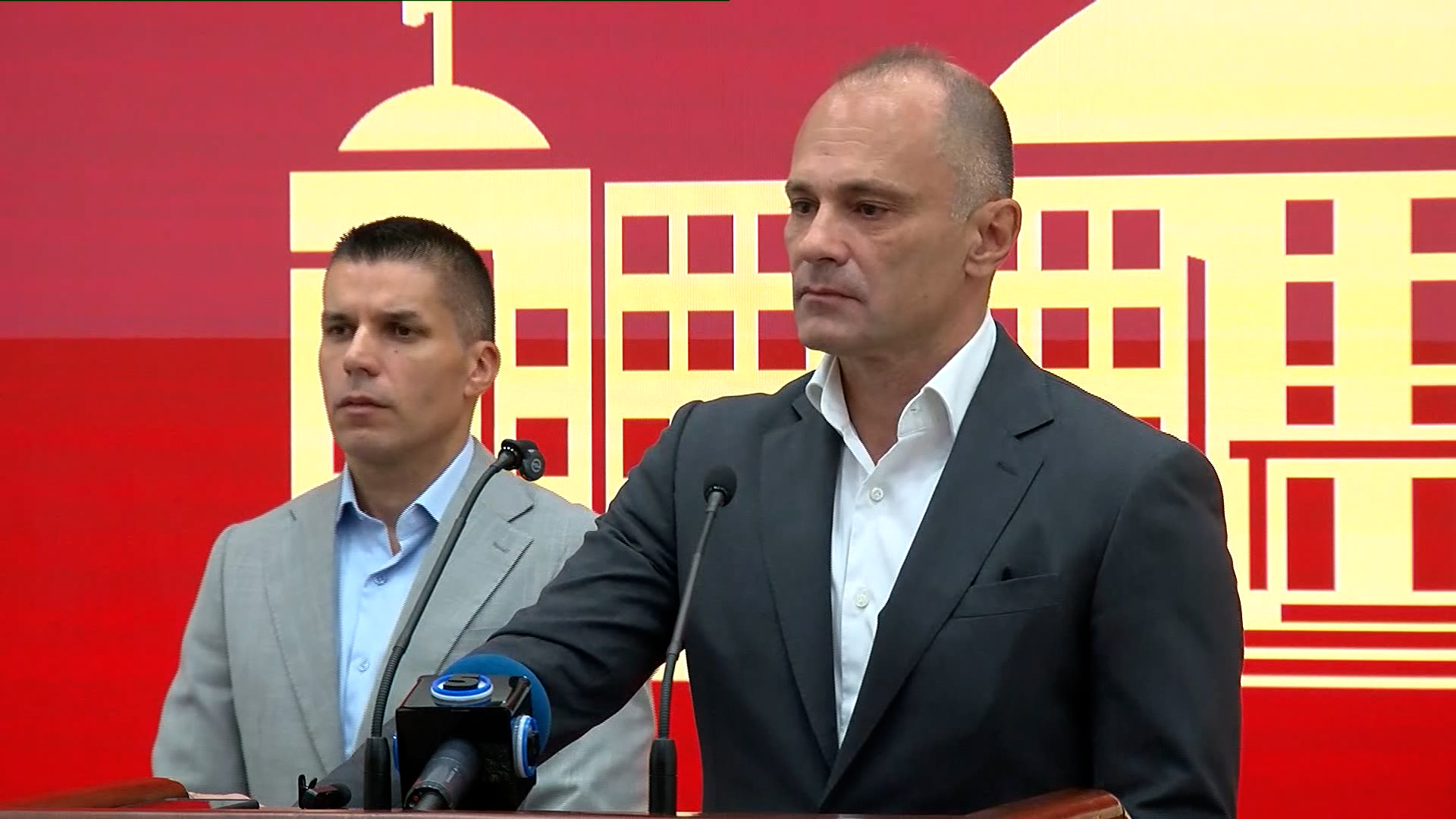 Филипче: Да ги внесеме Бугарите во Уставот па ако не блокираат ќе ја користиме уметноста на политиката